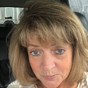 Meet your Posher, Lynda